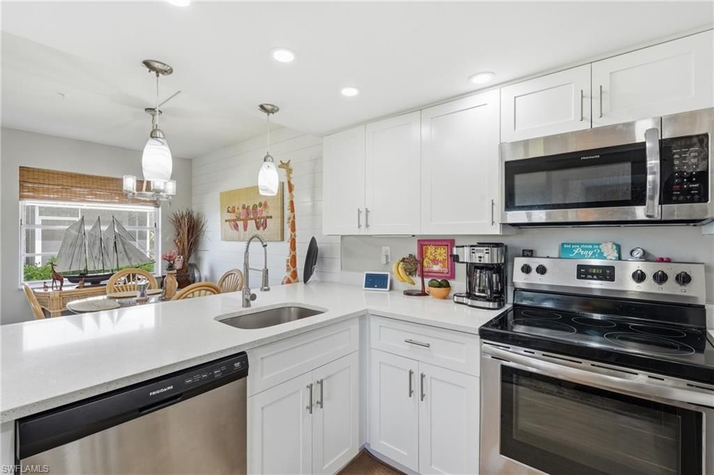 330 Kon Tiki Dr, Unit B1, Naples, FL 34113 Photo