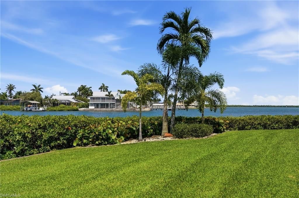 330 Kon Tiki Dr, Unit B1, Naples, FL 34113 Photo