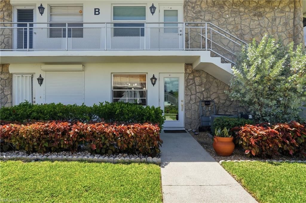 330 Kon Tiki Dr, Unit B1, Naples, FL 34113 Photo