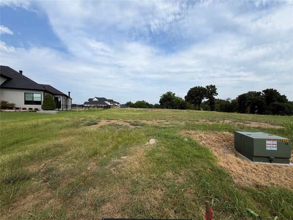 310 N 82nd Court , Broken Arrow, OK 74014