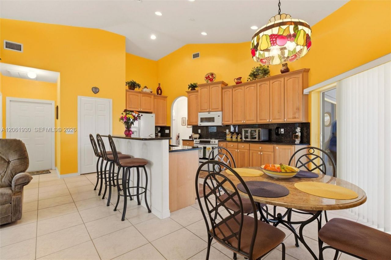 126 Nicholas Pkwy W, Cape Coral, FL 33991 Photo