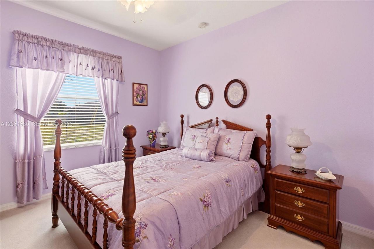 126 Nicholas Pkwy W, Cape Coral, FL 33991 Photo