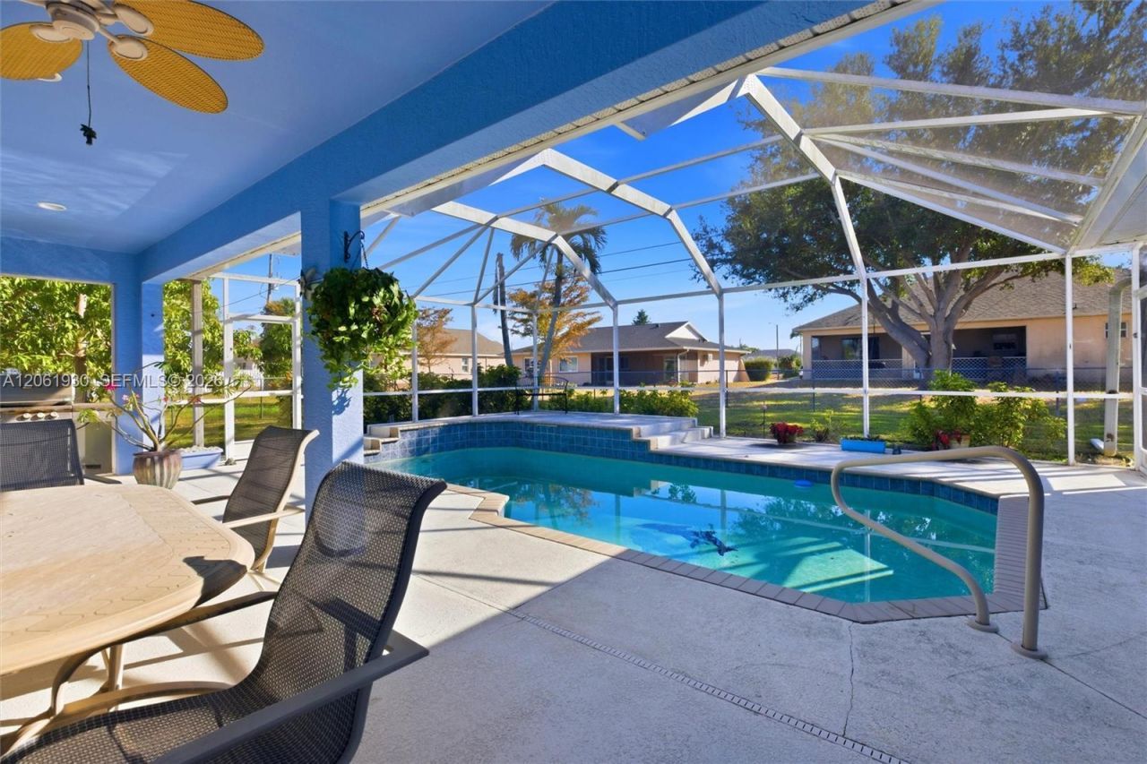 126 Nicholas Pkwy W, Cape Coral, FL 33991 Photo