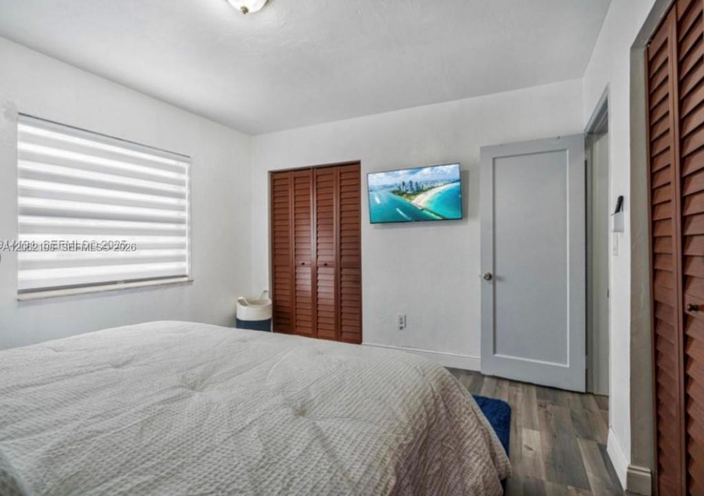 1021 NW 37th Ave , Miami, FL 33125 Photo