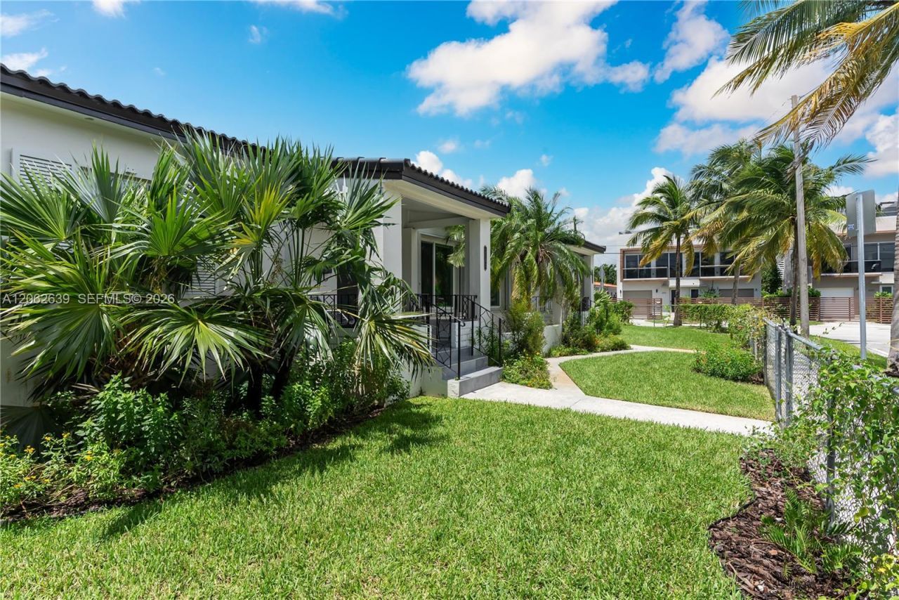 2102 SW 31st Ave , Unit 2100, Miami, FL 33145 Photo
