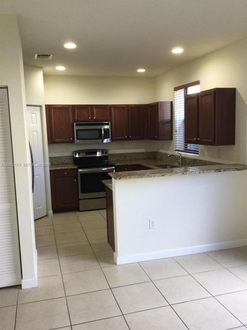 17370 SW 153rd Ave , Unit 17370, Miami, FL 33187 Photo