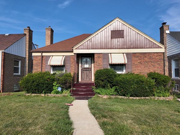 9737 S Emerald Avenue , Chicago, IL 60628