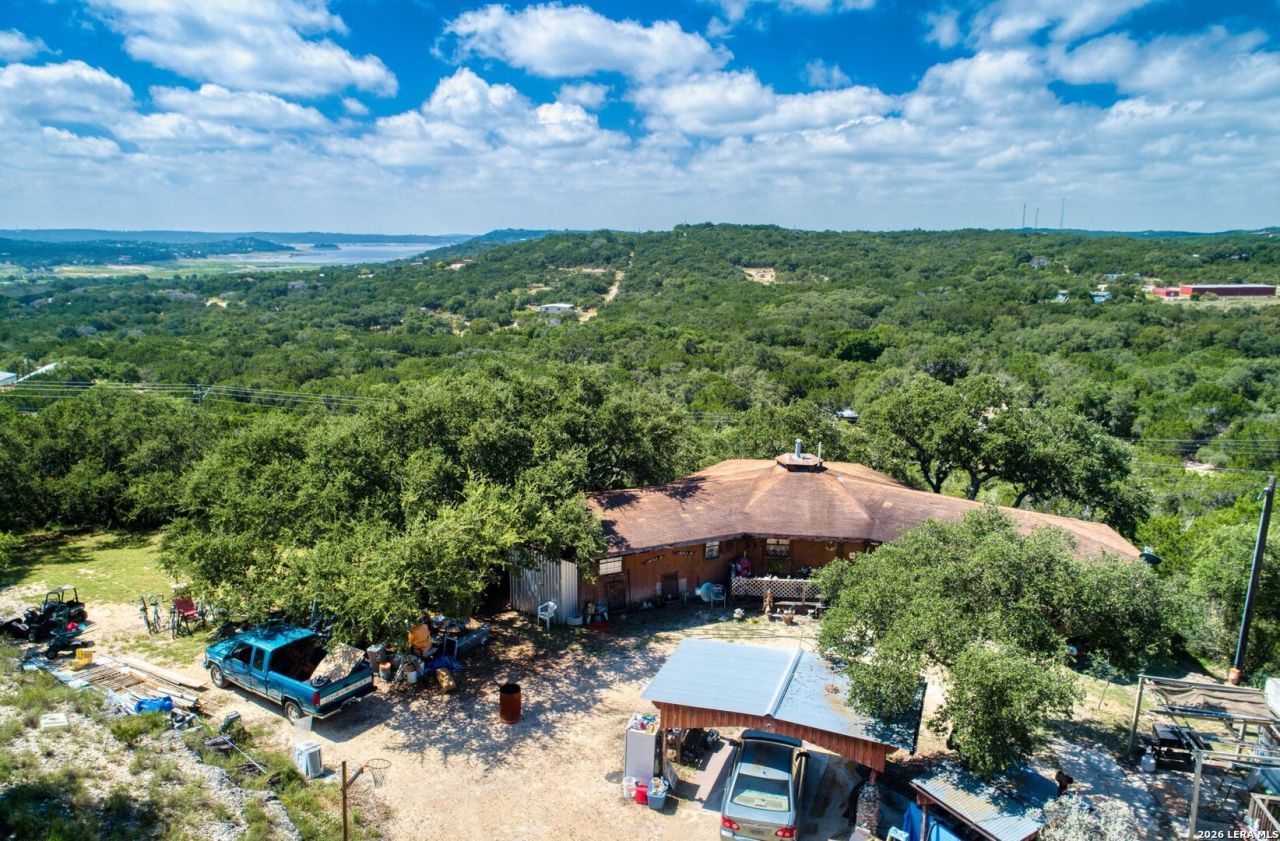 10294 Park Road 37, Lakehills, TX 78063 Main Photo
