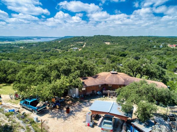 10294 Park Road 37, Lakehills, TX 78063