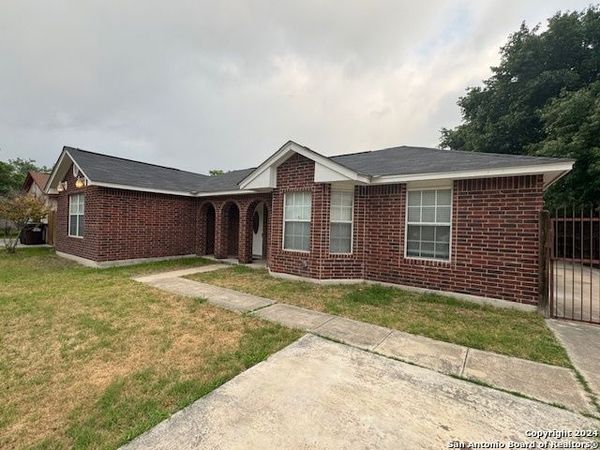 7415 LINKLEA, San Antonio, TX 78240