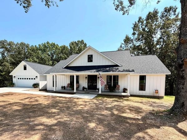 427 Highland Drive, Mountain View, AR 72560