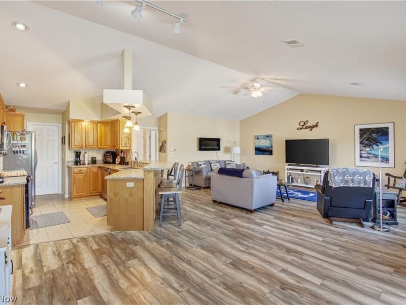 5102 W Waterberry Drive, Huron, OH 44839 Photo 12