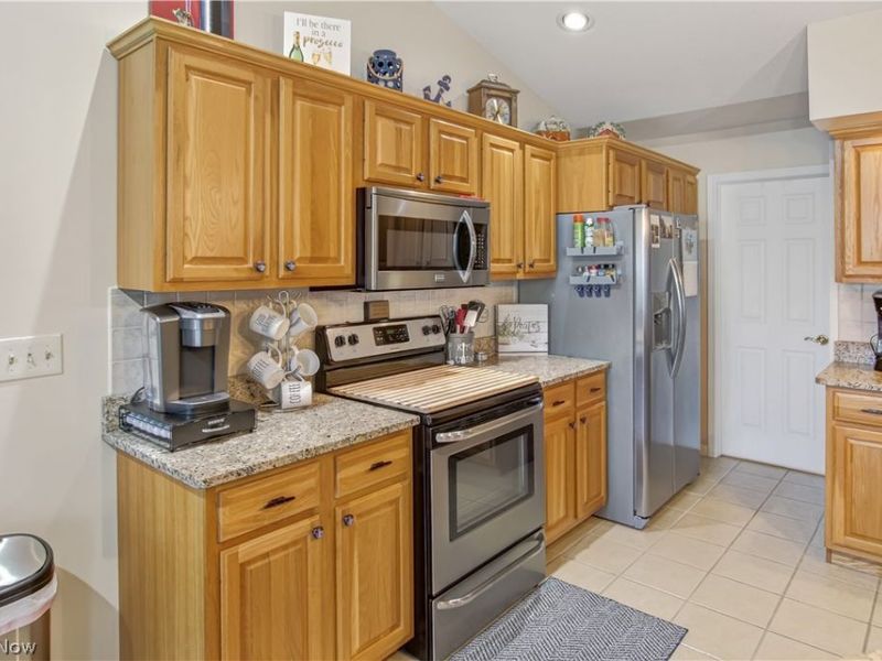 5102 W Waterberry Drive, Huron, OH 44839 Photo 7