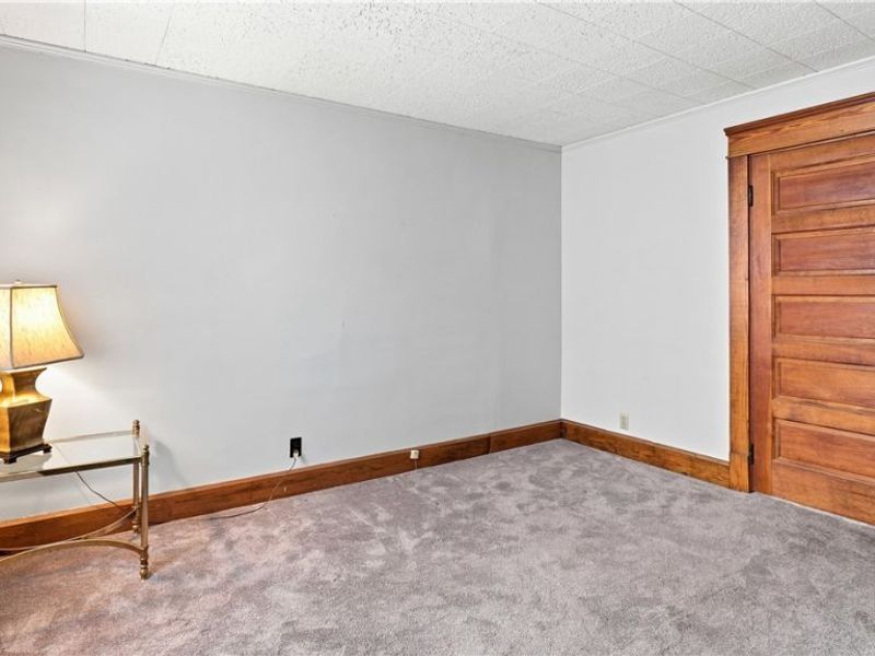 2005 E Wheeling Avenue, Cambridge, OH 43725 Photo 38