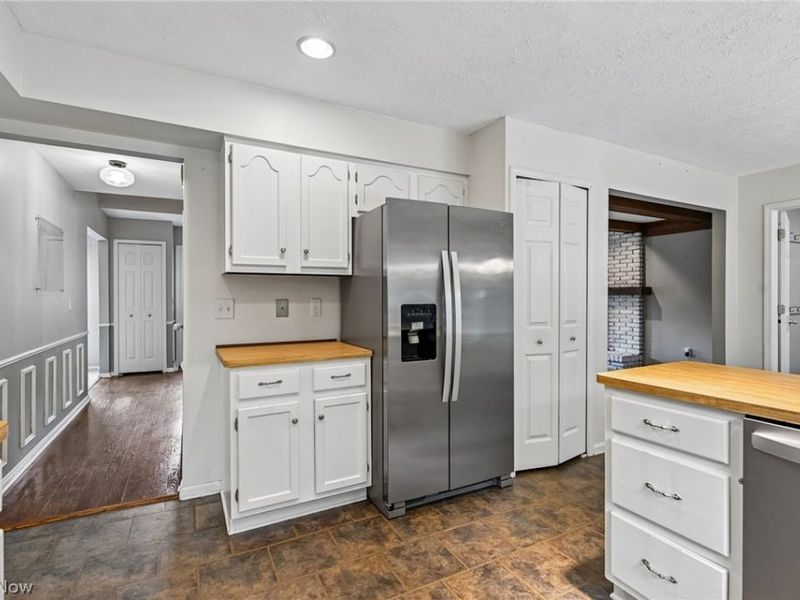 16980 S Meadows Circle , Strongsville, OH 44136 Photo 10