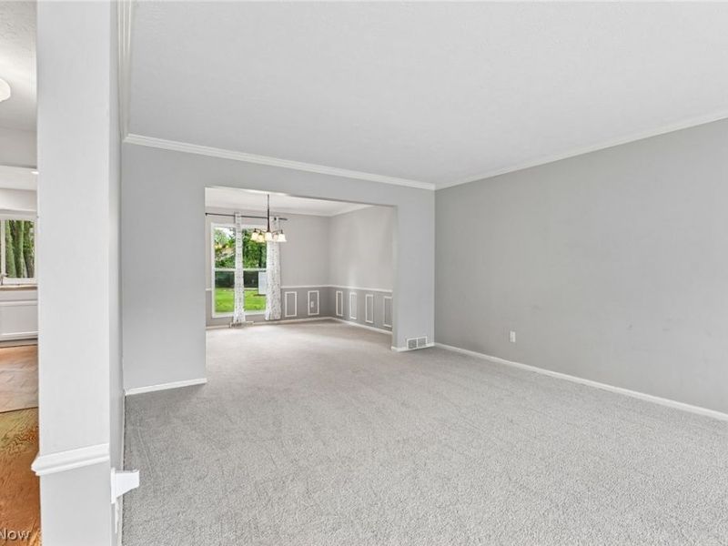 16980 S Meadows Circle , Strongsville, OH 44136 Photo 12