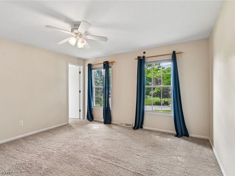 16980 S Meadows Circle , Strongsville, OH 44136 Photo 19