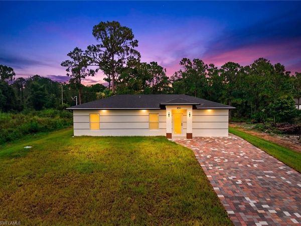 851 Calumet ST E, LEHIGH ACRES, FL 33974