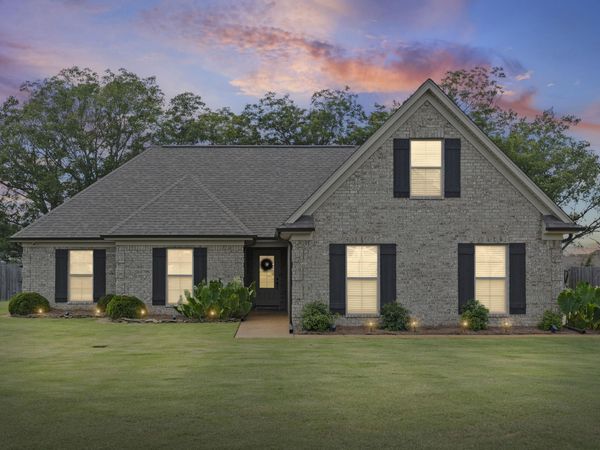209 EAGLE VIEW DR, Senatobia, MS 38668