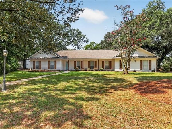 2932 Squire Lane, Mobile, AL 36695