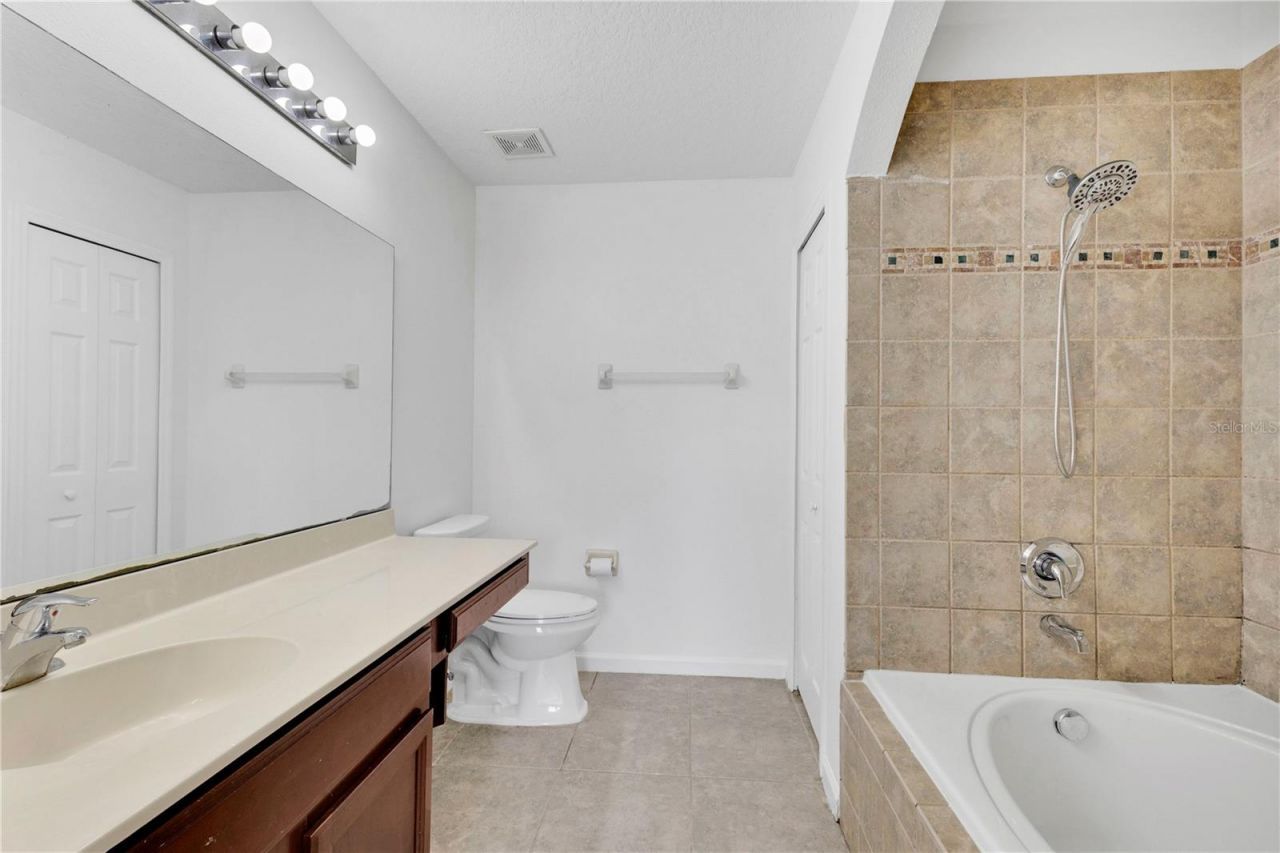 16077 Old Ash Loop, Unit 19, Orlando, FL 32828 Photo