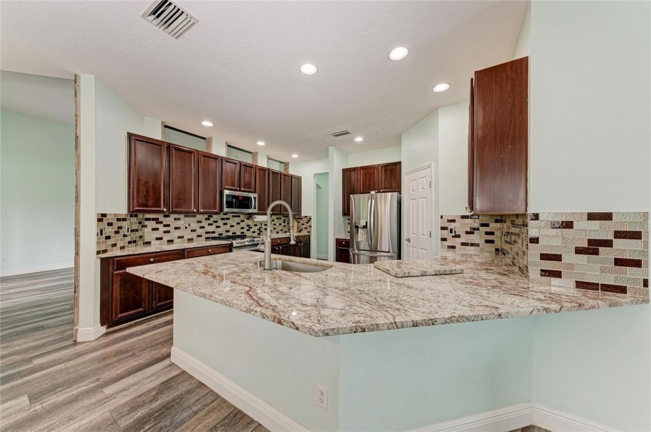 1656 Pinyon Pine Dr, Sarasota, FL 34240 Photo
