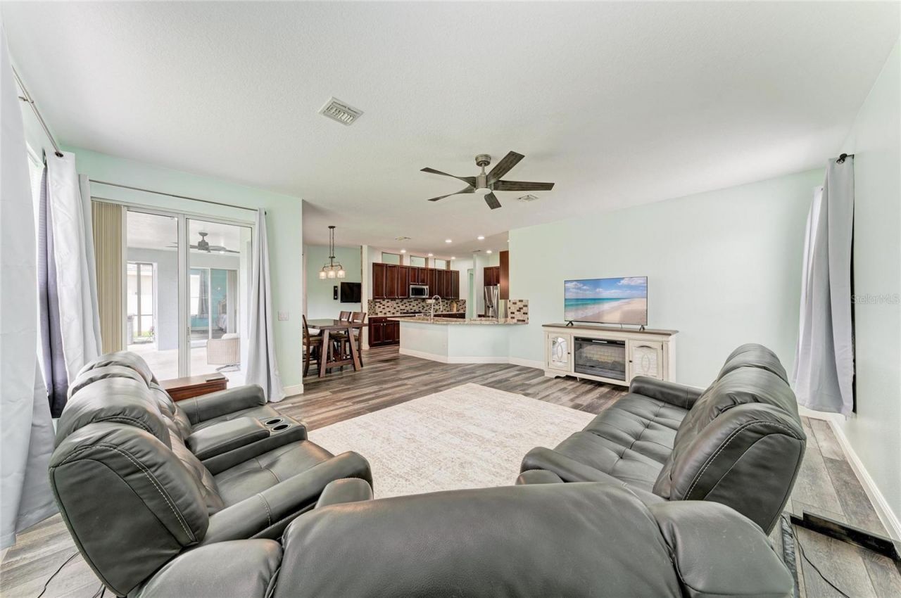 1656 Pinyon Pine Dr, Sarasota, FL 34240 Photo