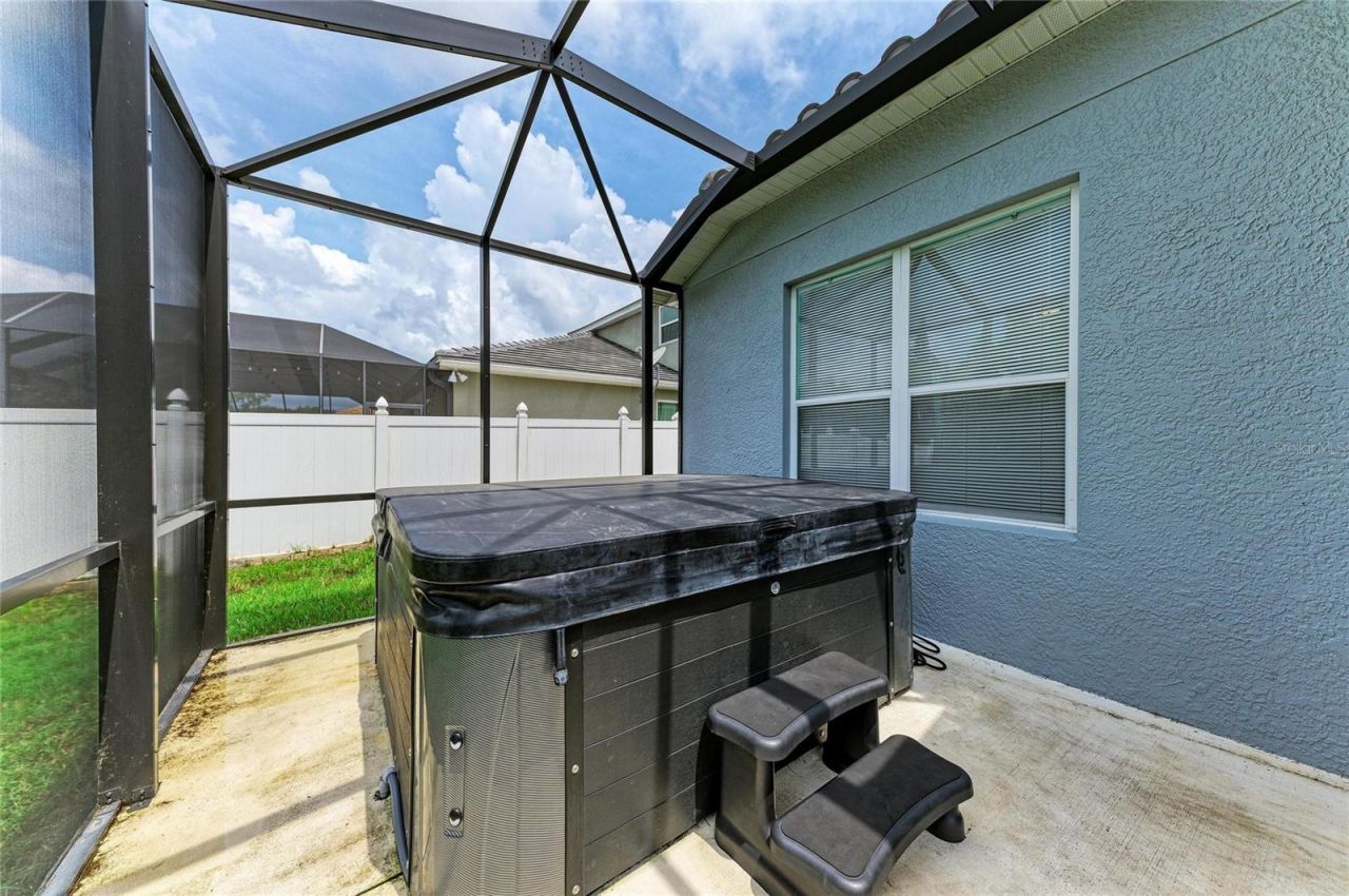 1656 Pinyon Pine Dr, Sarasota, FL 34240 Photo