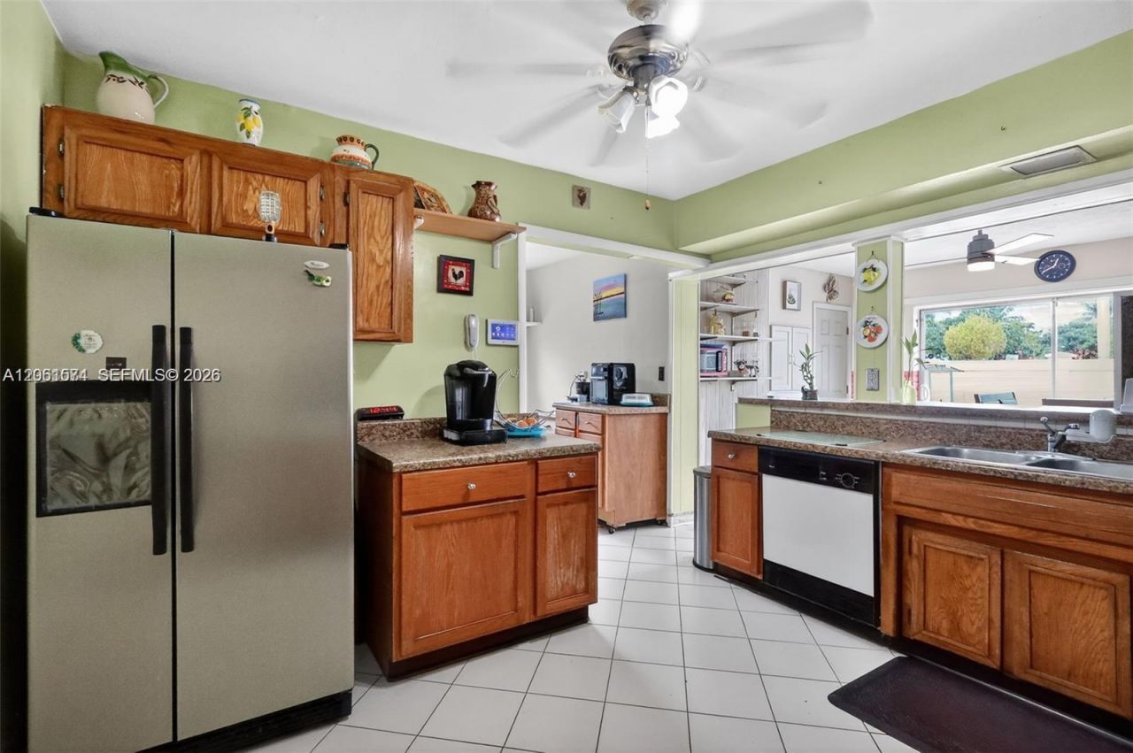 6861 SW 1st Ct , Pembroke Pines, FL 33023 Photo