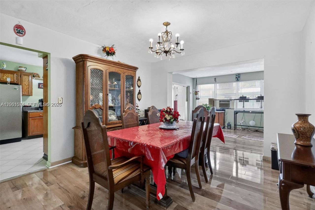 6861 SW 1st Ct , Pembroke Pines, FL 33023 Photo