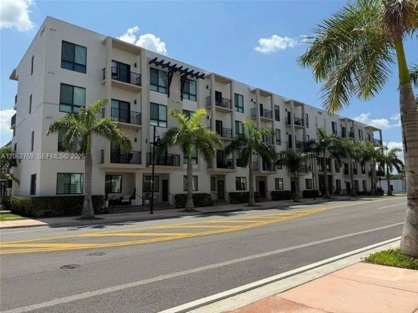 8167 NW 41st St , Unit E-409, Doral, FL 33166
