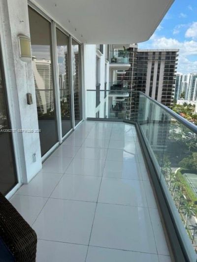 19707 Turnberry Way , Unit 24B, Aventura, FL 33180 Photo