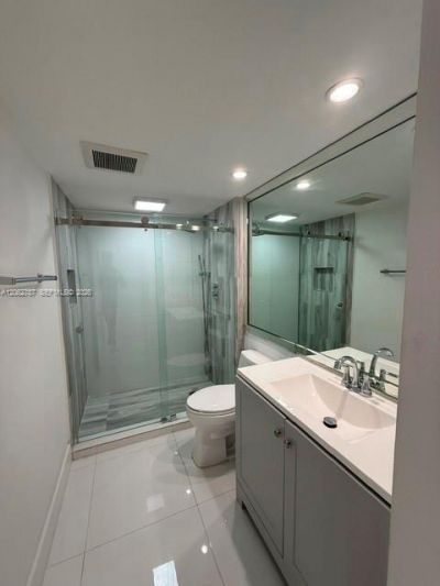 19707 Turnberry Way , Unit 24B, Aventura, FL 33180 Photo