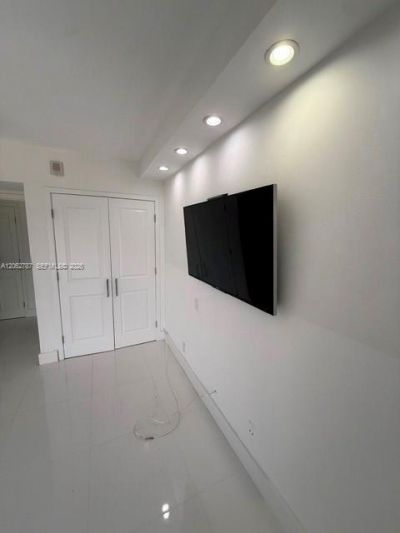 19707 Turnberry Way , Unit 24B, Aventura, FL 33180 Photo