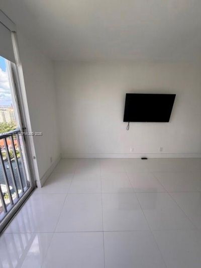 19707 Turnberry Way , Unit 24B, Aventura, FL 33180 Photo