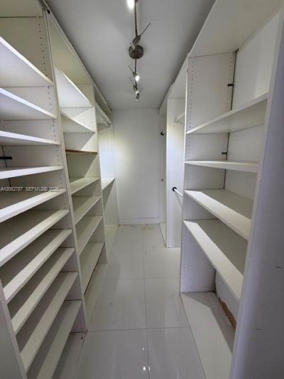 19707 Turnberry Way , Unit 24B, Aventura, FL 33180 Photo