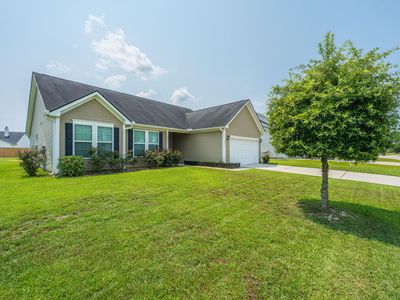 2017 Bridlewood Farms Parkway, Ridgeville, SC 29472