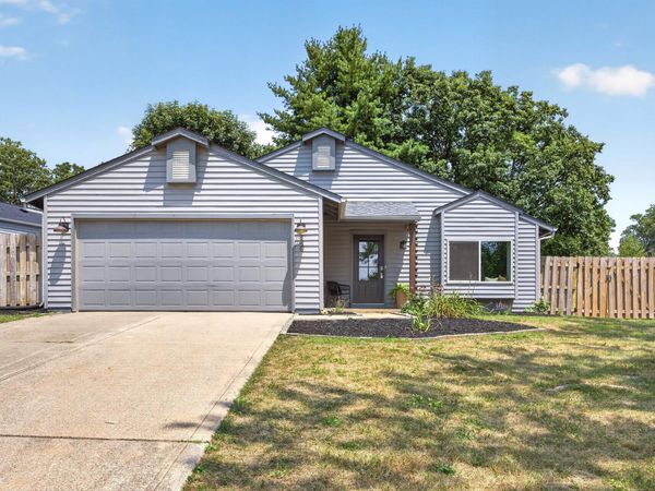 340 E Brittany Way , Ellettsville, IN 47429