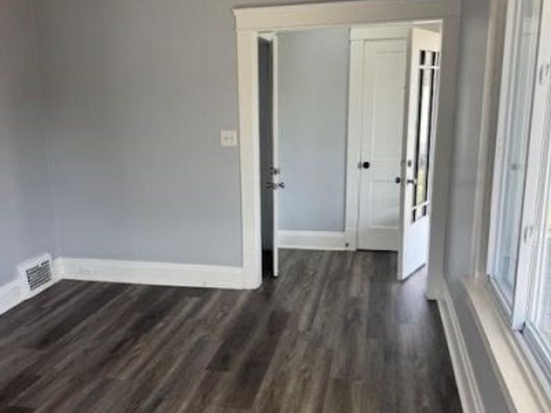 13318 Durkee Avenue, Cleveland, OH 44105 Photo 12