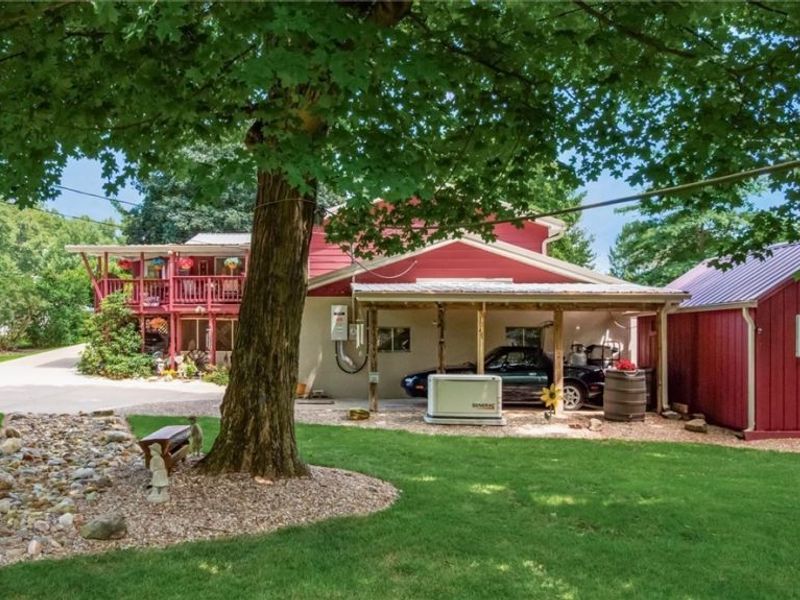 2015 Russell Drive, Zanesville, OH 43701 Photo 2