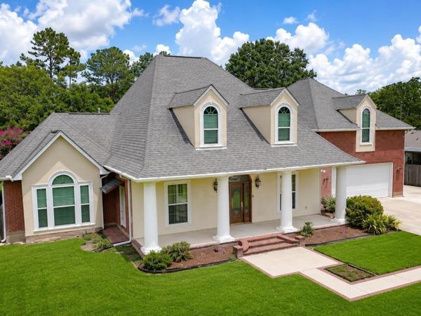 20695 Vermont St, Livingston, LA 70754