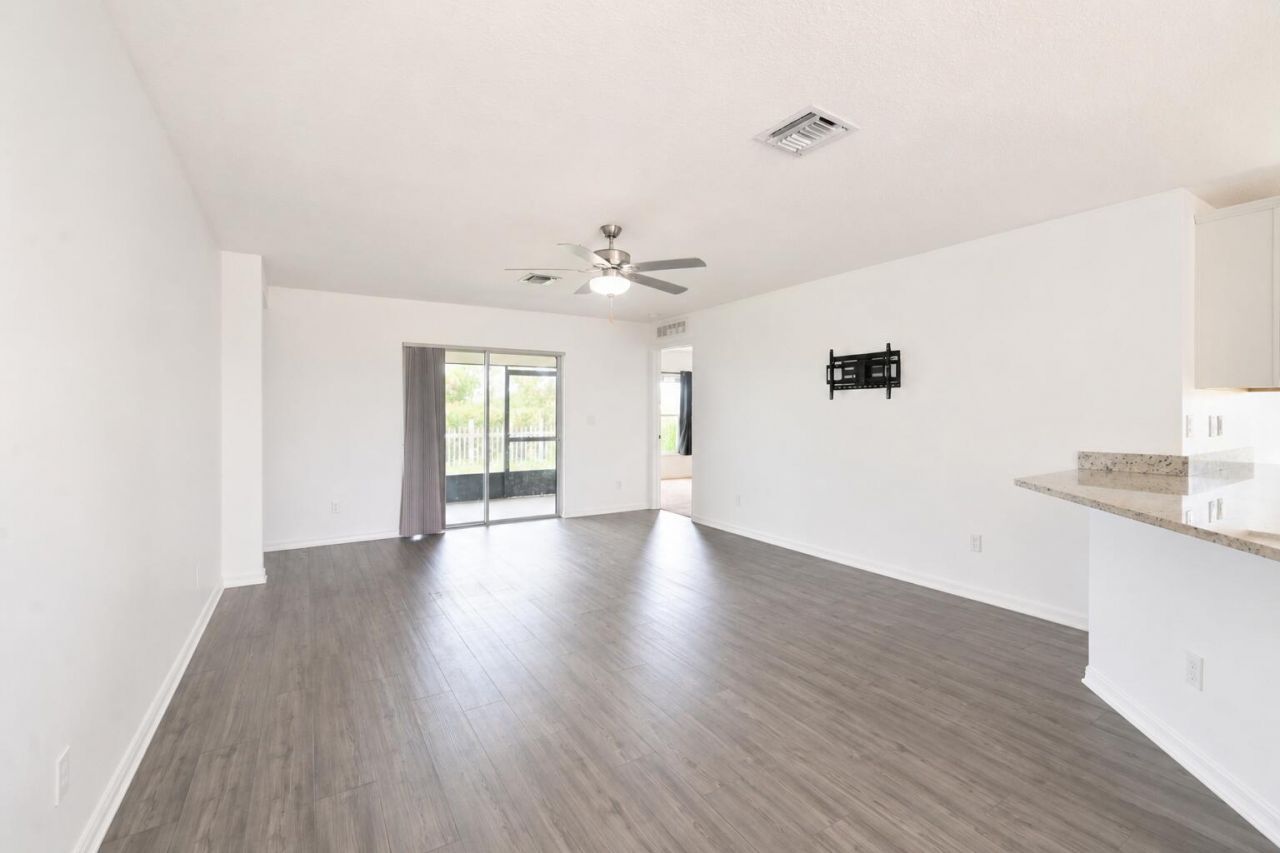 5318 Imagination Drive, Fort Pierce, FL 34947 Photo