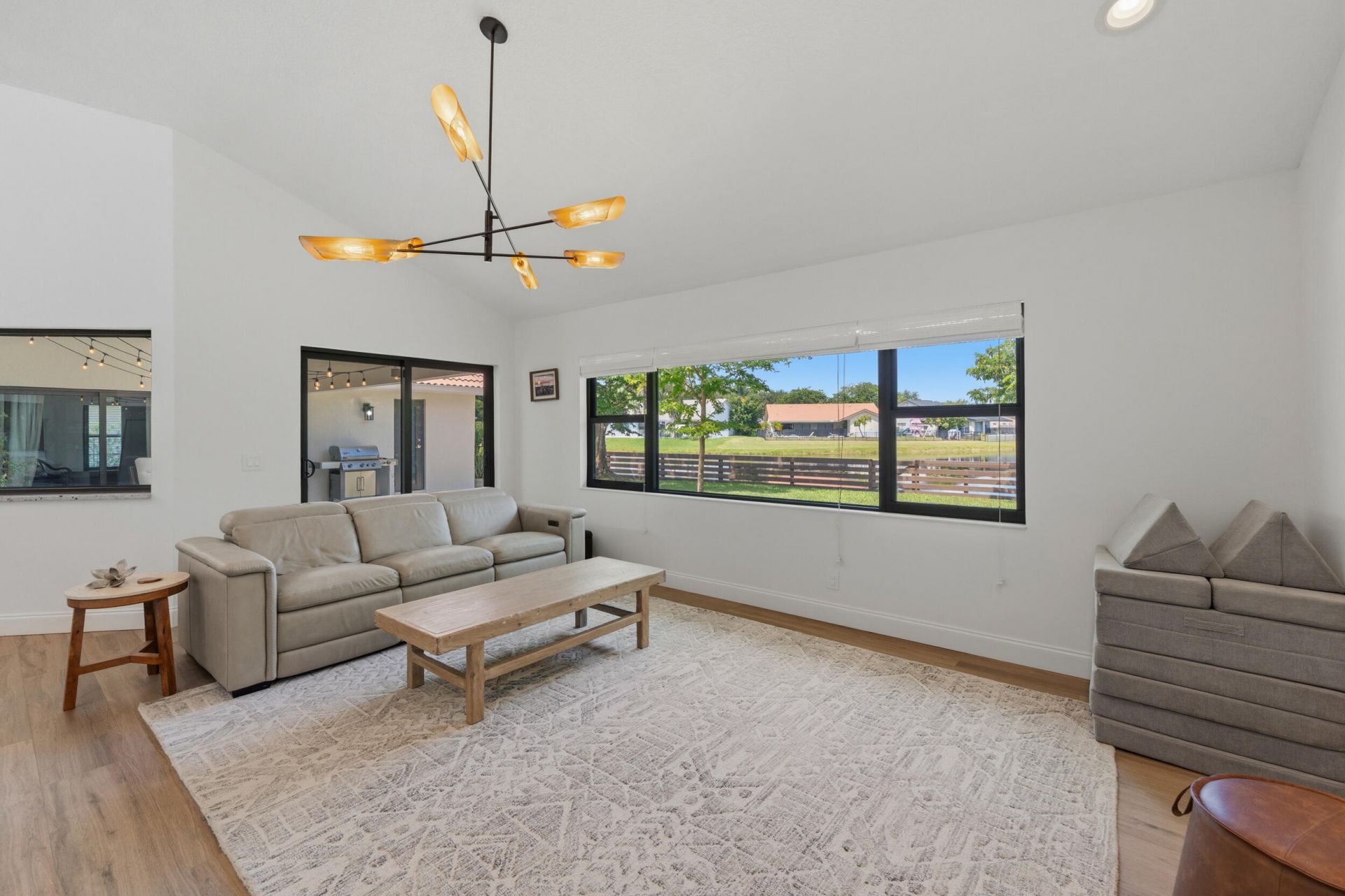 546 NW 105th Drive, Coral Springs, FL 33071 Photo