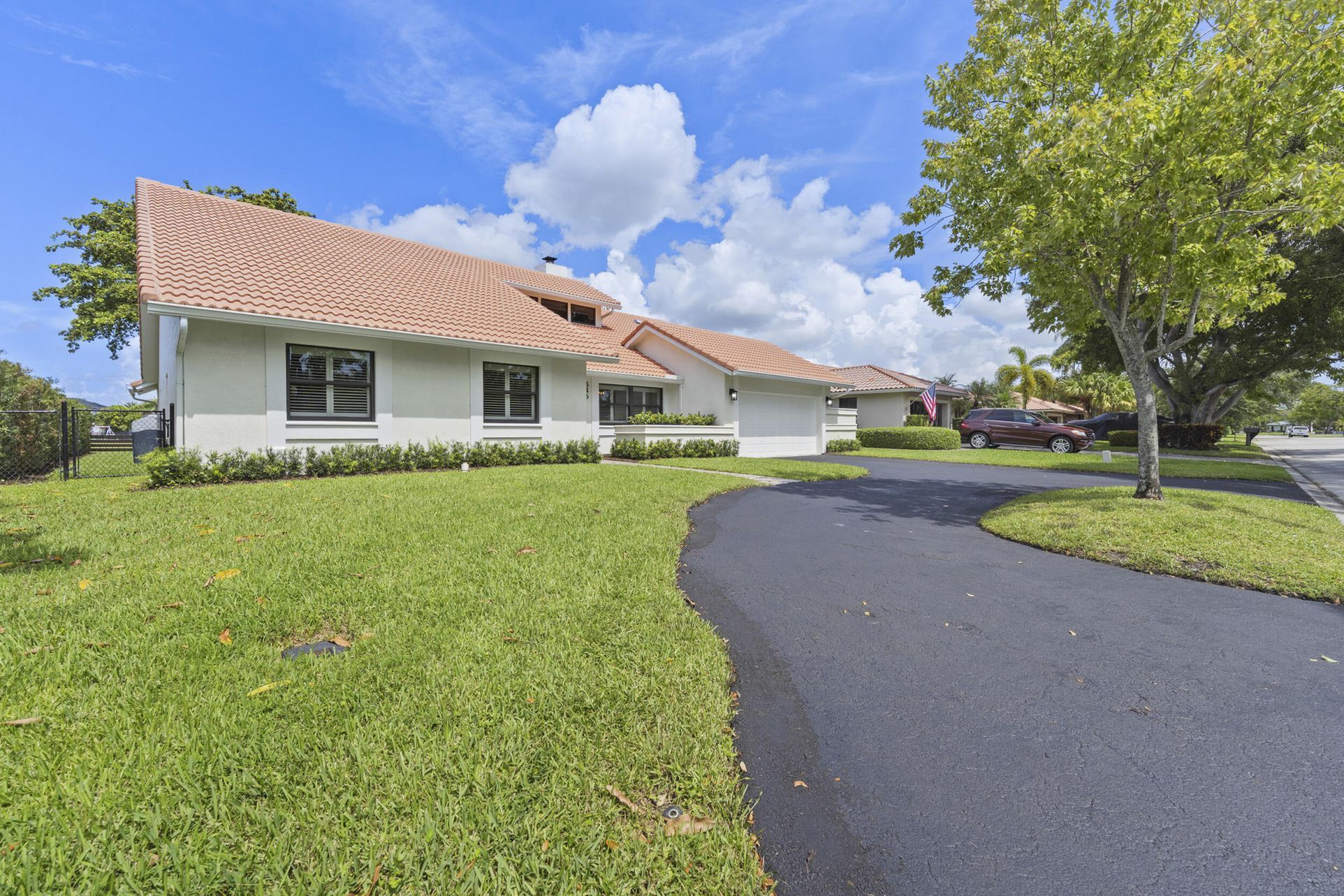546 NW 105th Drive, Coral Springs, FL 33071 Photo