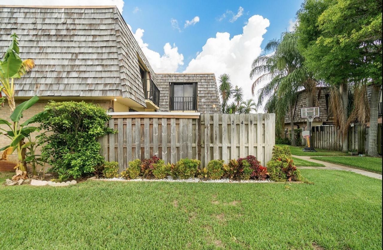 245 Woodland Road, Palm Springs, FL 33461 Photo
