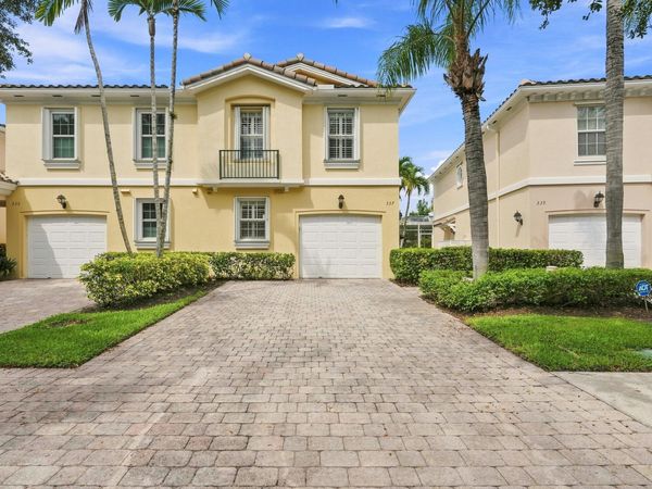 337 Salinas Drive, Unit 337, Palm Beach Gardens, FL 33410
