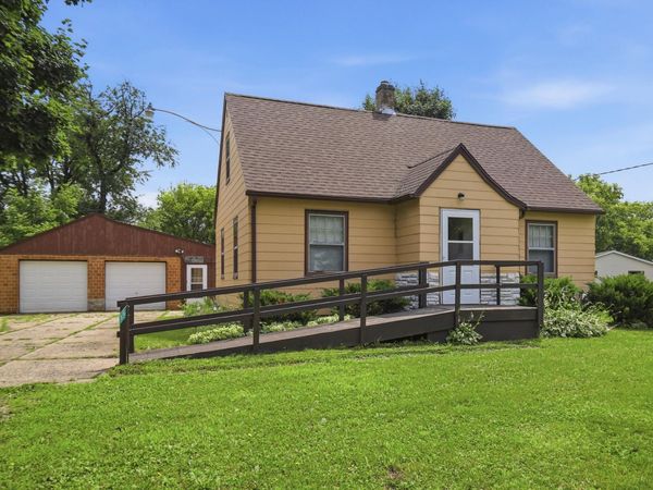 26756 540th Avenue, Lansing, MN 55950
