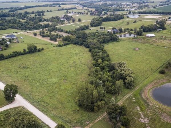 11450 W 239th Street, Bucyrus, KS 66013