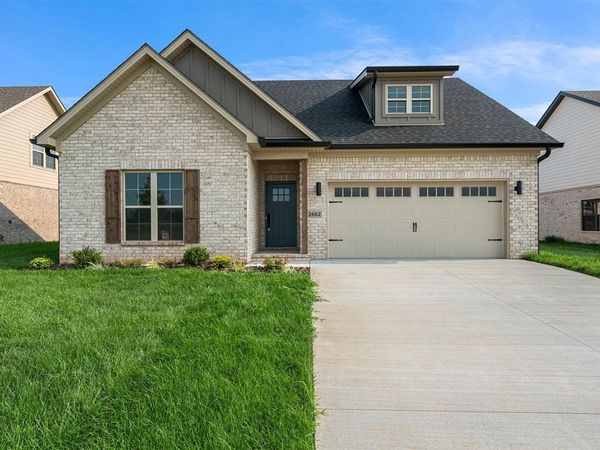 2662 Mendenhall Way, Bowling Green, KY 42101