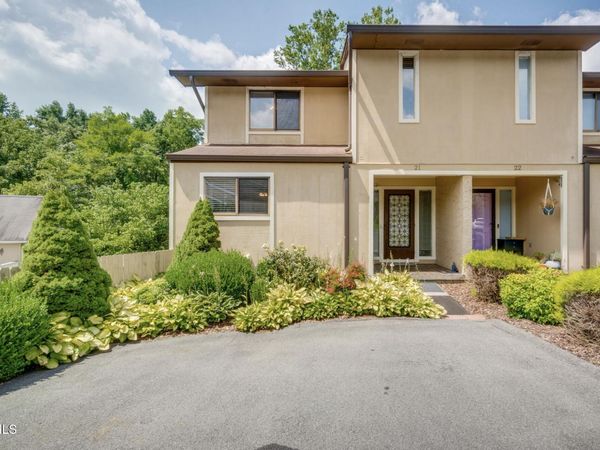 605 Redstone Drive, Unit Apt 21, Bristol, TN 37620